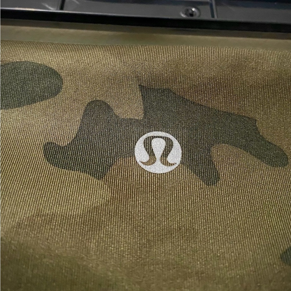 Lululemon Wunder Under Crop *Full-On Luxtreme - Picture 6 of 7